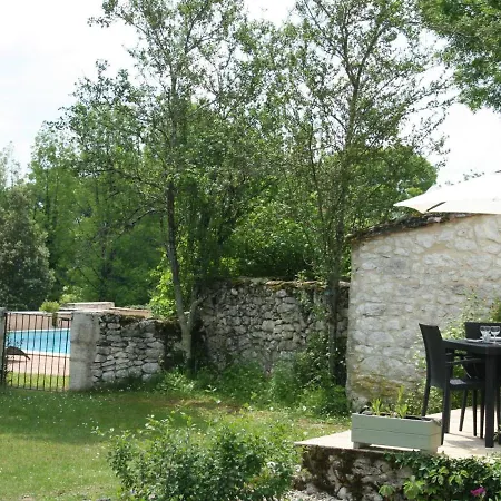 De Charme En Perigord Avec Piscine, Jardin, Wifi Et Equipements Complets - Fr-1-616-321 Apartment *