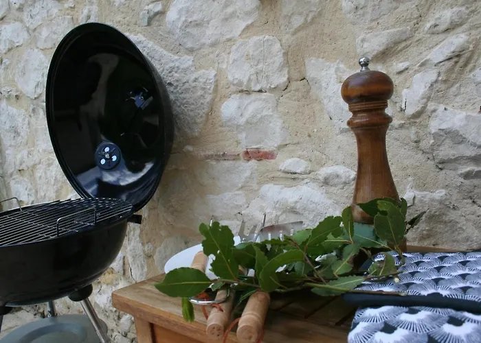 De Charme En Périgord Avec Piscine, Jardin, Wifi Et équipements Complets - Fr-1-616-321 * Saint-Capraise-d'Eymet